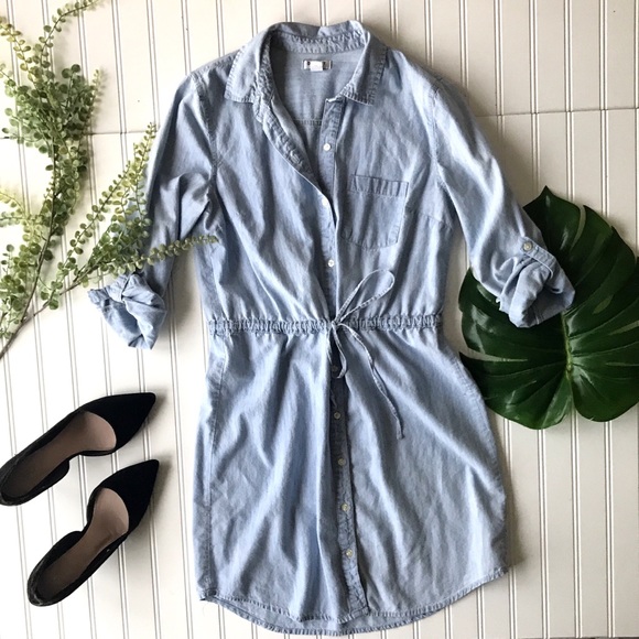 Old Navy Dresses & Skirts - Old navy chambray tie waist dress blue long sleeve